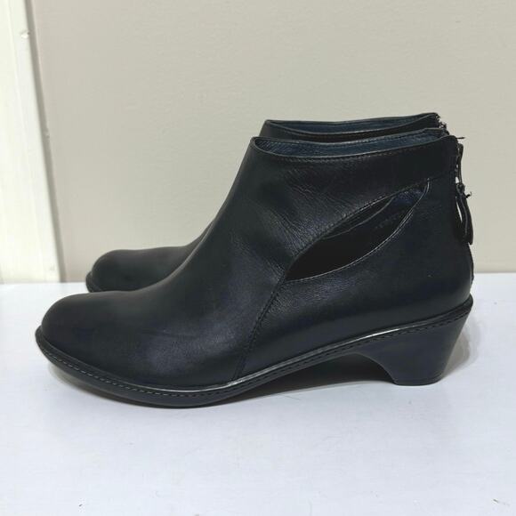 Dansko Women’s Bonita Black Leather Cut Out Ankle Booties Size 41 US 10.5-11 - Picture 1 of 10